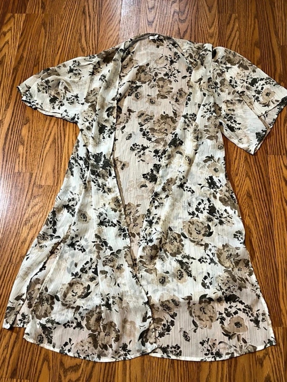 Maurice’s sheer kimono cardigan cover size s